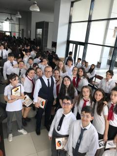 Evrensel Kolej